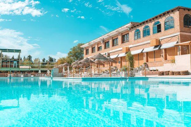 Otura Camping & Bungalows Suspiro Del Moro מראה חיצוני תמונה